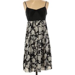 BCBGMaxazria Black & White Floral Woven Silk Dress Size 4